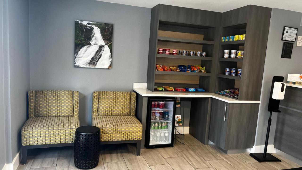 Quality Inn Asheville Airport Флетчер Экстерьер фото