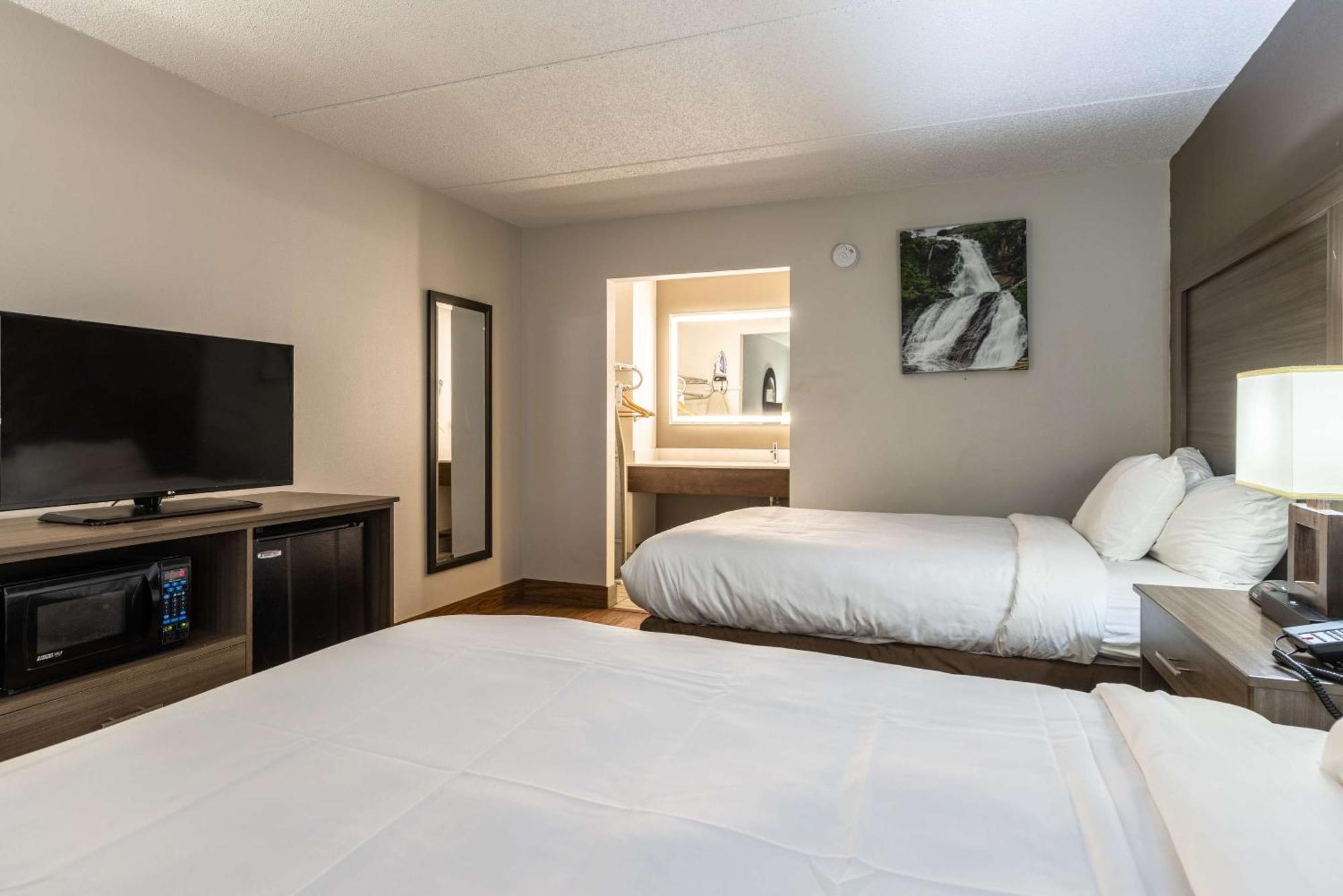 Quality Inn Asheville Airport Флетчер Экстерьер фото