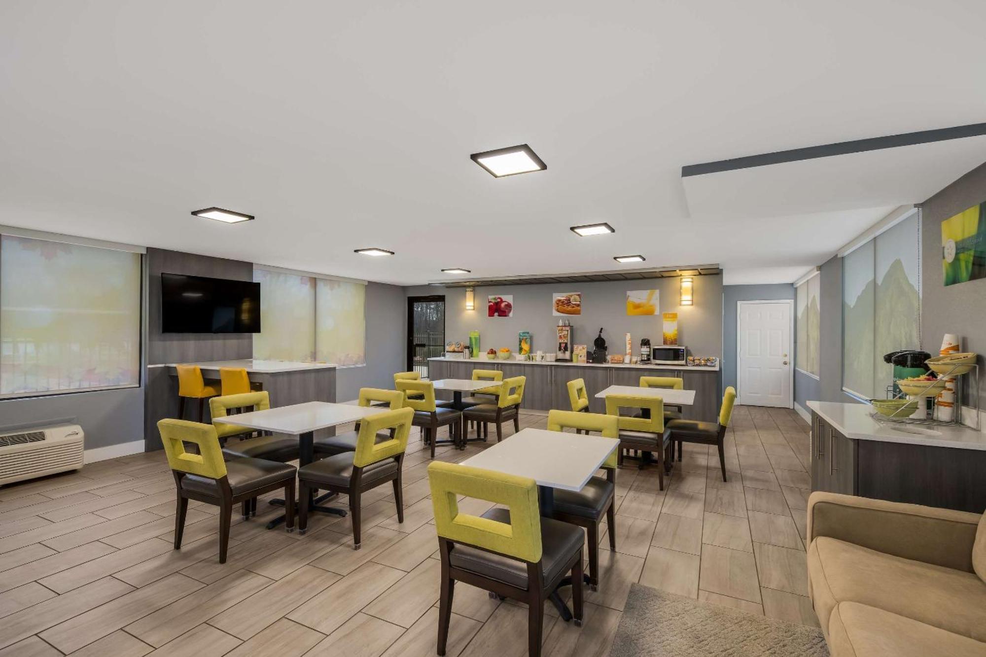 Quality Inn Asheville Airport Флетчер Экстерьер фото