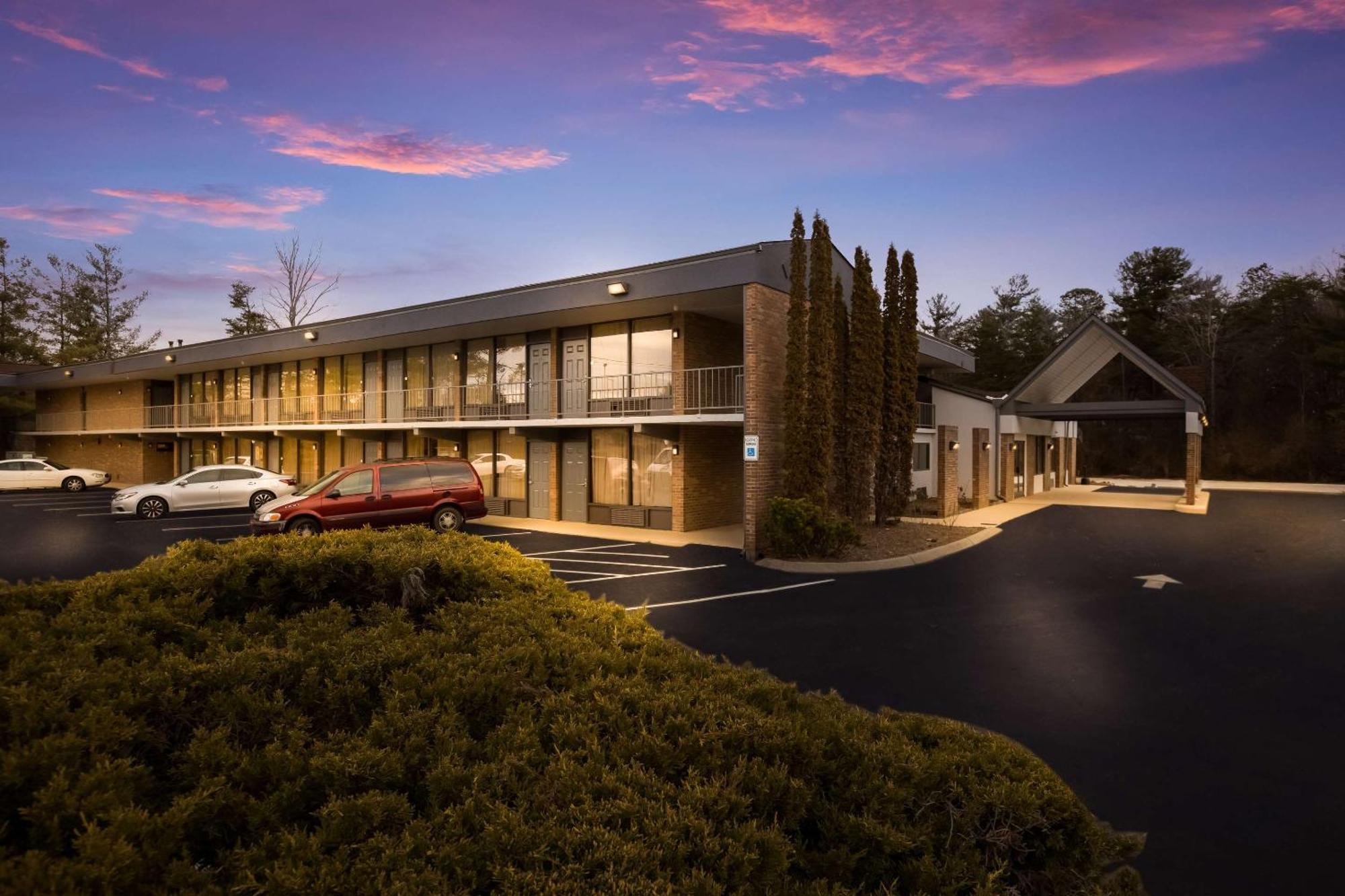 Quality Inn Asheville Airport Флетчер Экстерьер фото